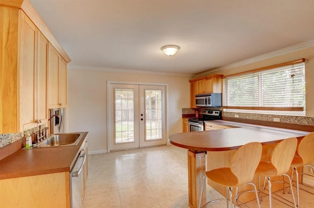 Photo of 15385 Monroe Road