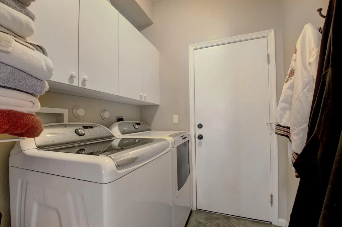 Photo of 5030 Solar Point Drive