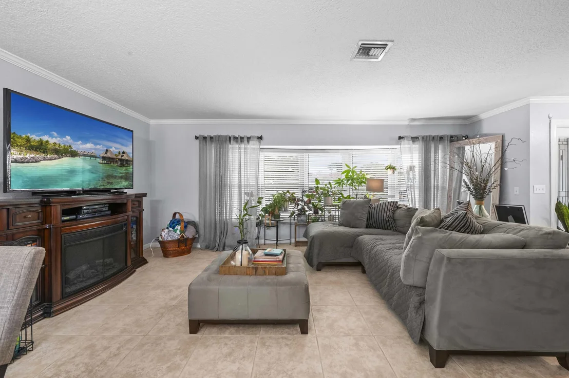 Photo of 6427 Travis Road