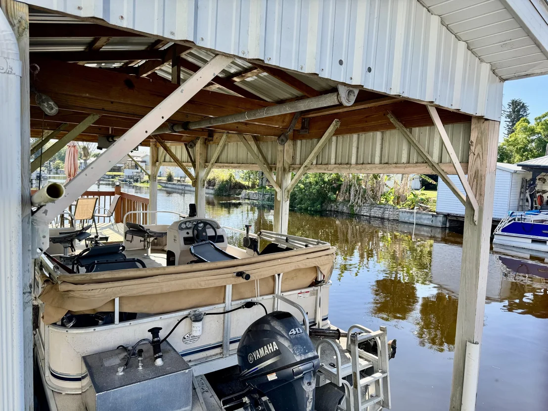 Photo of 1183 Canal Way