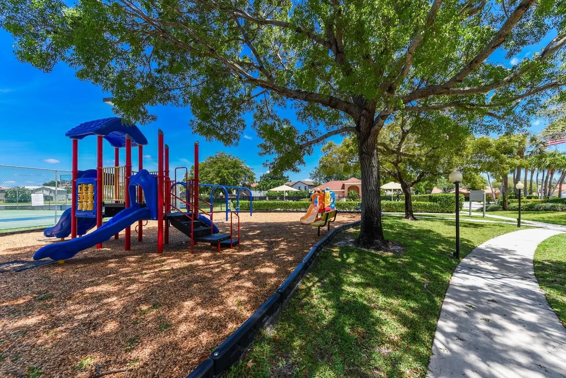 Photo of 8516 Tourmaline Boulevard