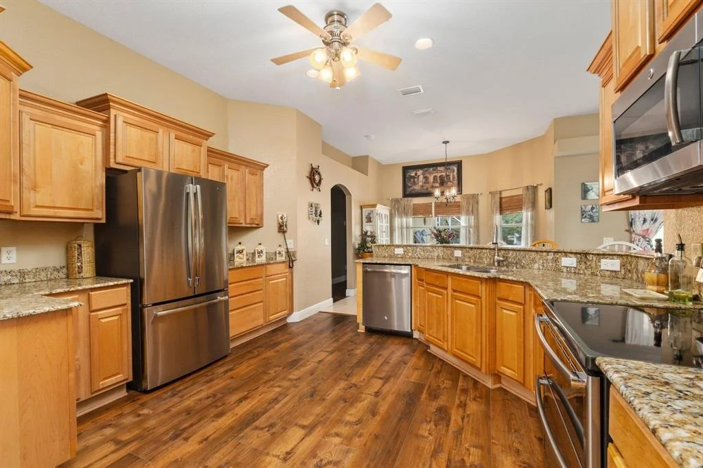 Photo of 5501 Pinetree Drive