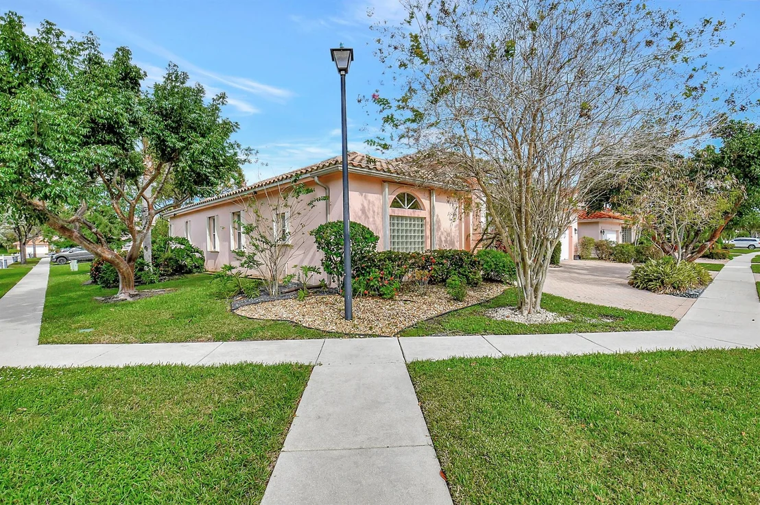 Photo of 5317 Brooklawn Terrace