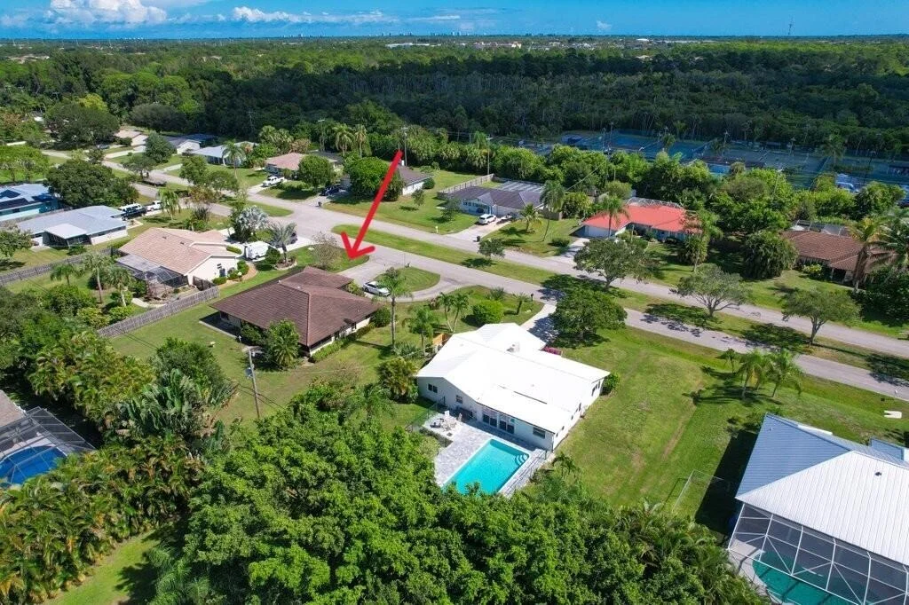 Photo of 2420 NW Everglades Boulevard