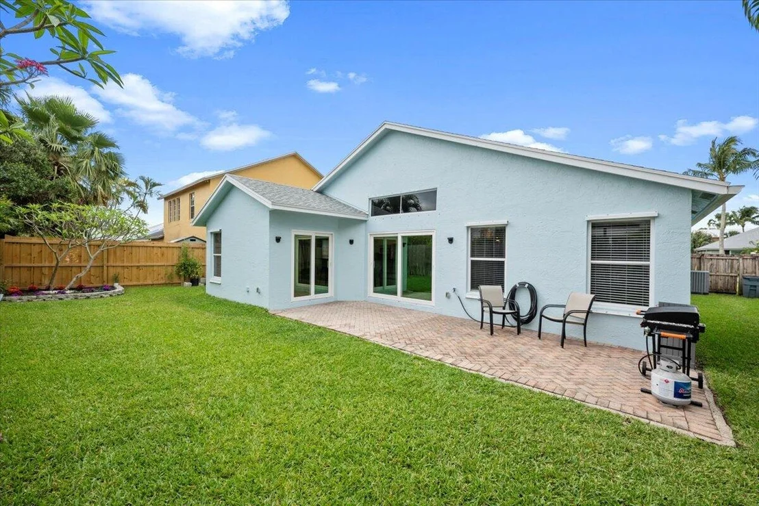 Photo of 6377 Barbara Street