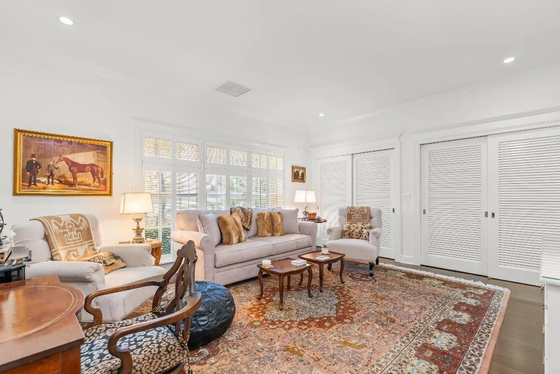 Photo of 232 W Indies Drive