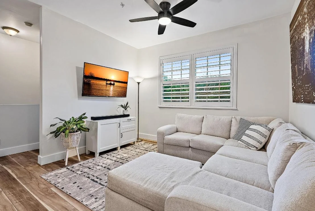 Photo of Unit J at 105 Lighthouse Circle
