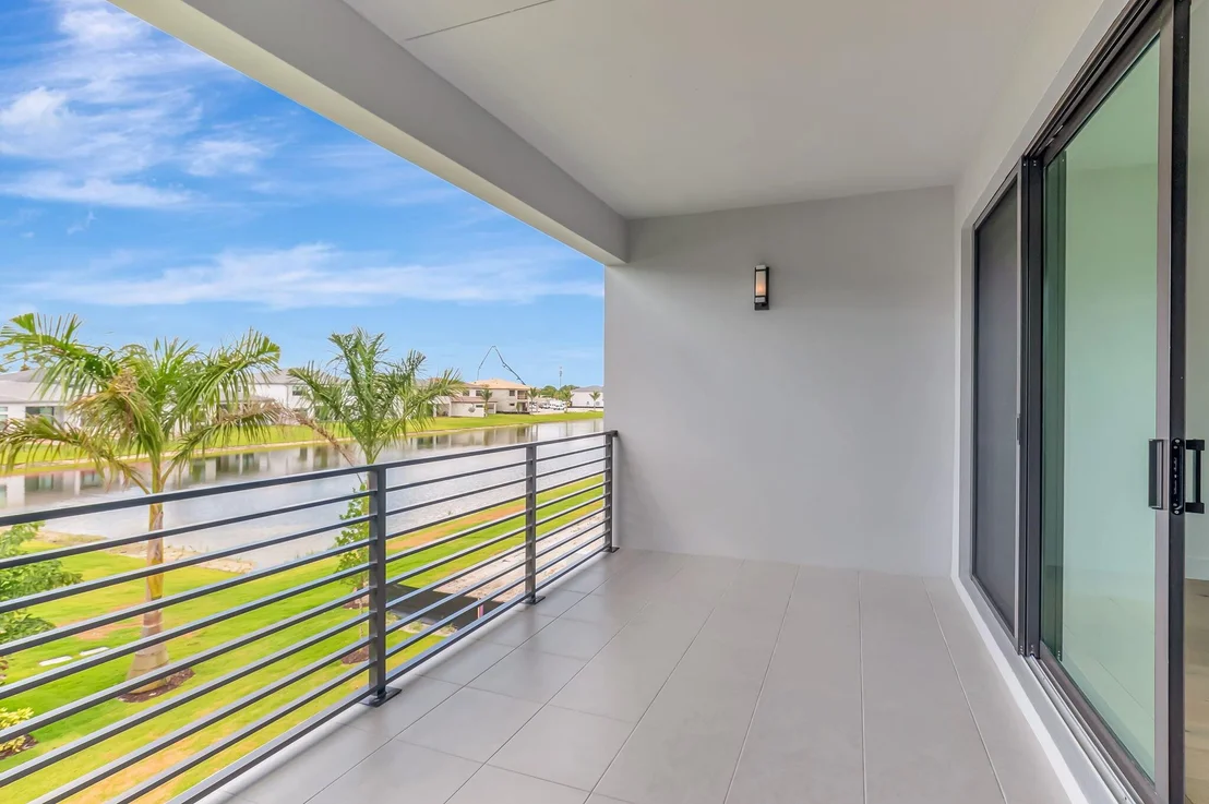 Photo of 9436 Riverside Park Drive