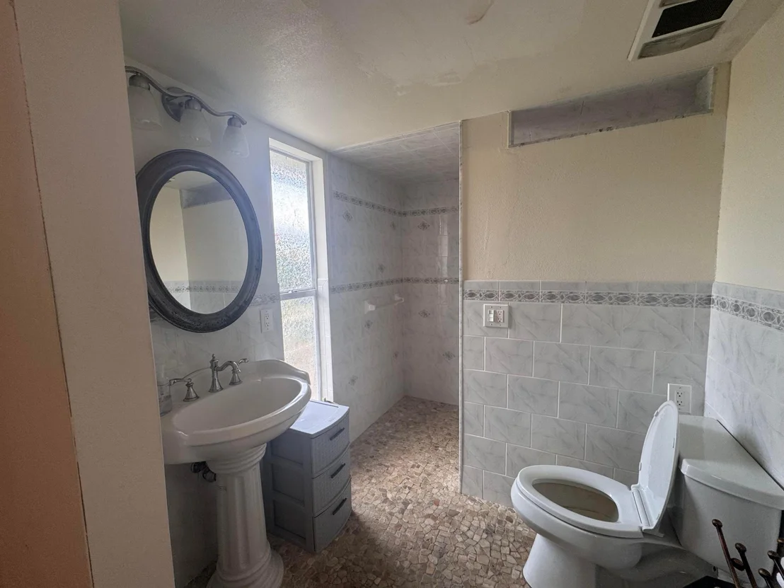 Photo of 14545 W Center Street