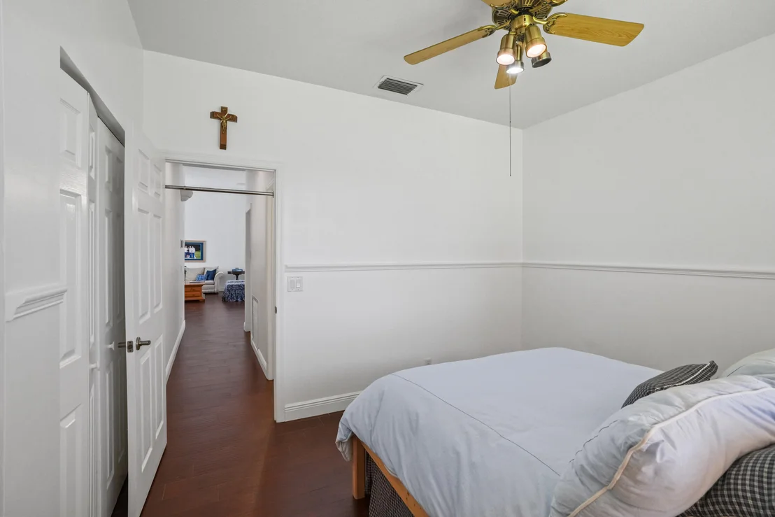Photo of 16245 Seneca Circle
