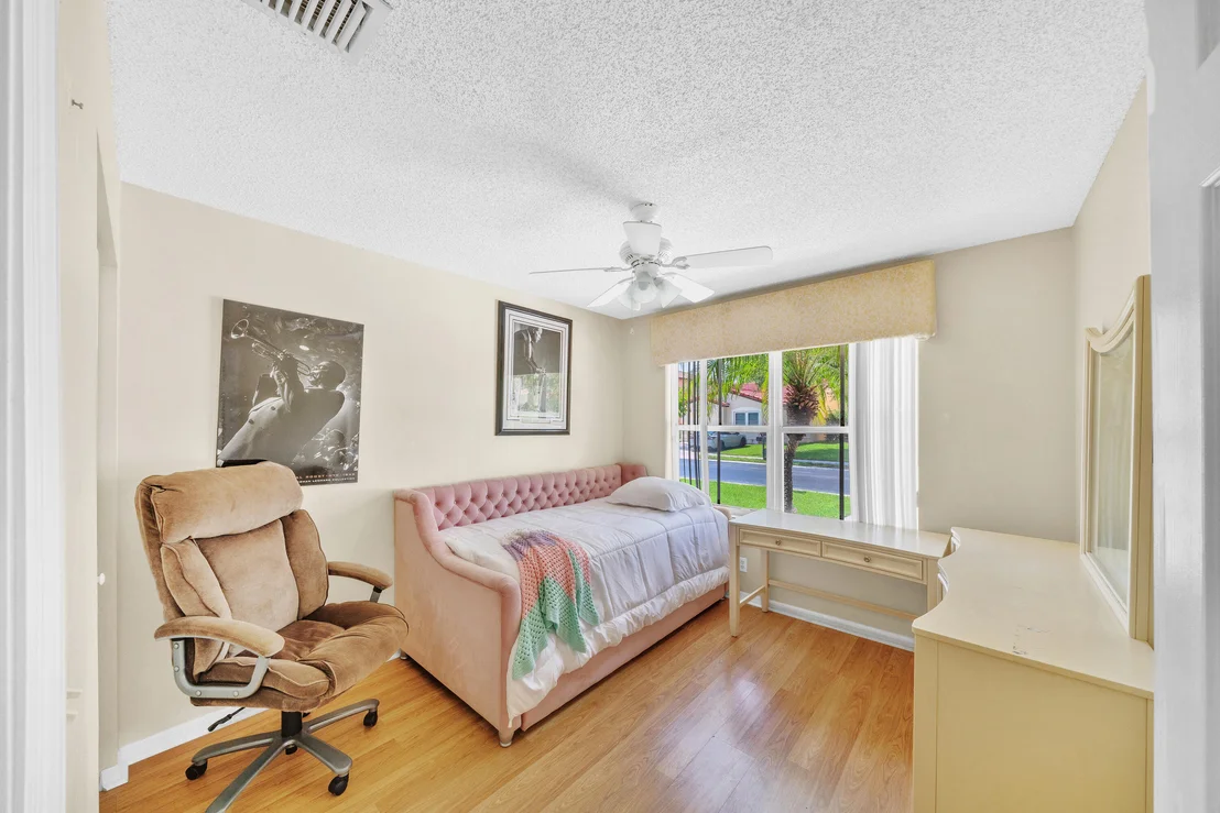 Photo of 4255 NW 1st Drive