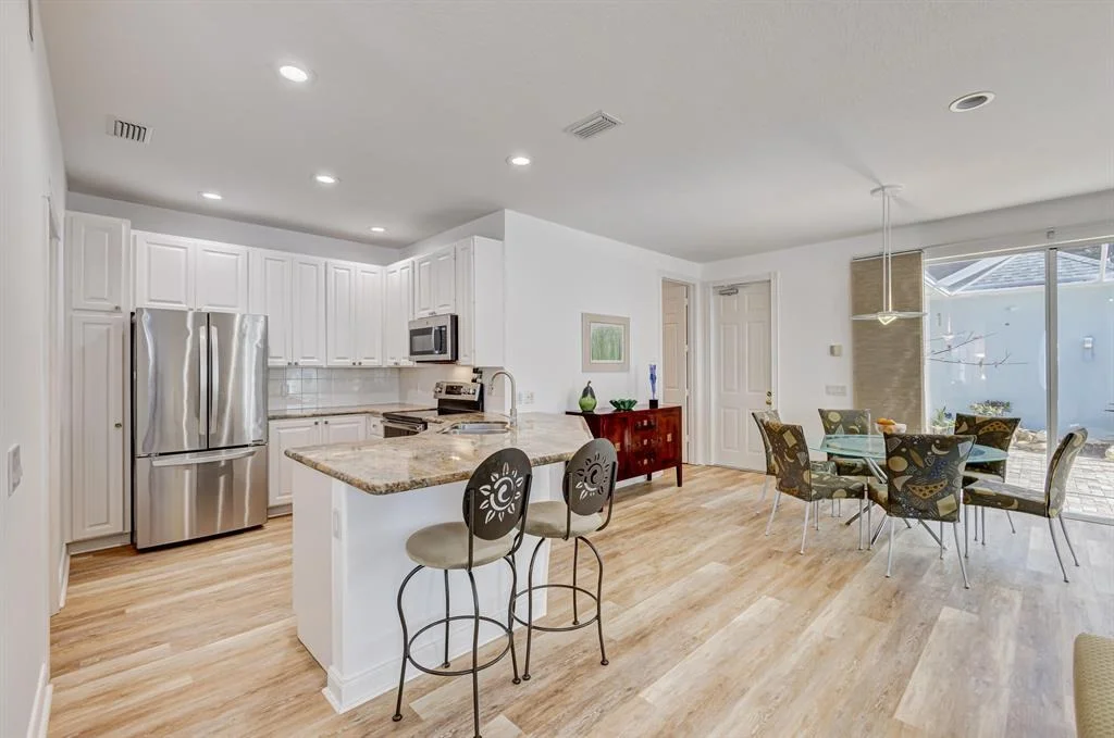 Photo of 185 Barbados Drive