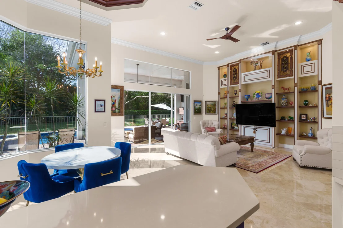 Photo of 8850 Valhalla Drive