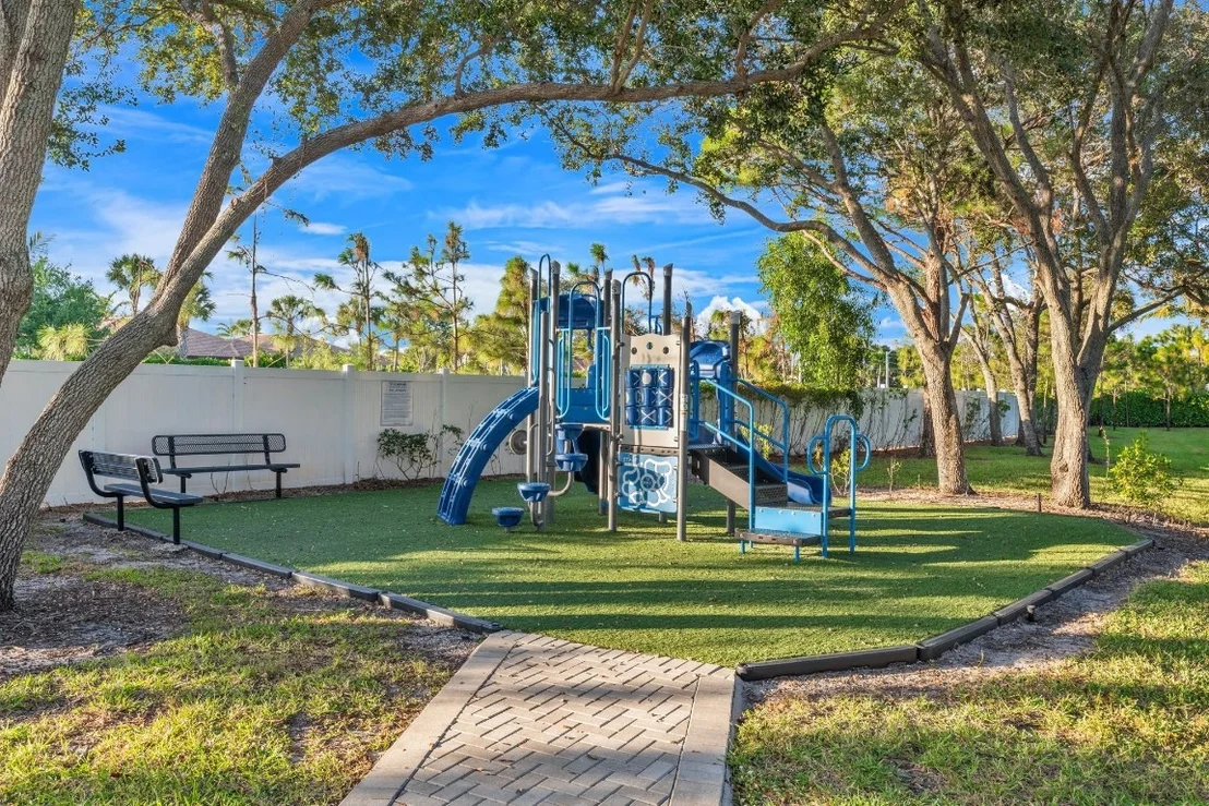 Photo of 7315 Estero