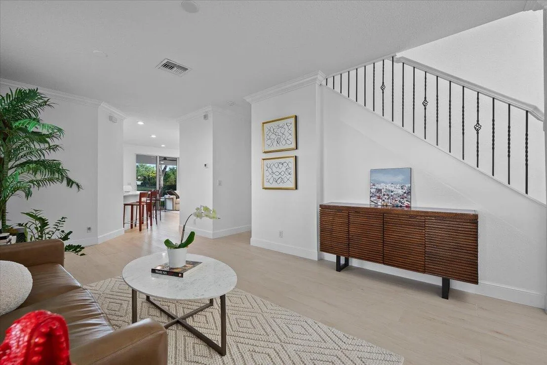 Photo of 653 Castle Drive