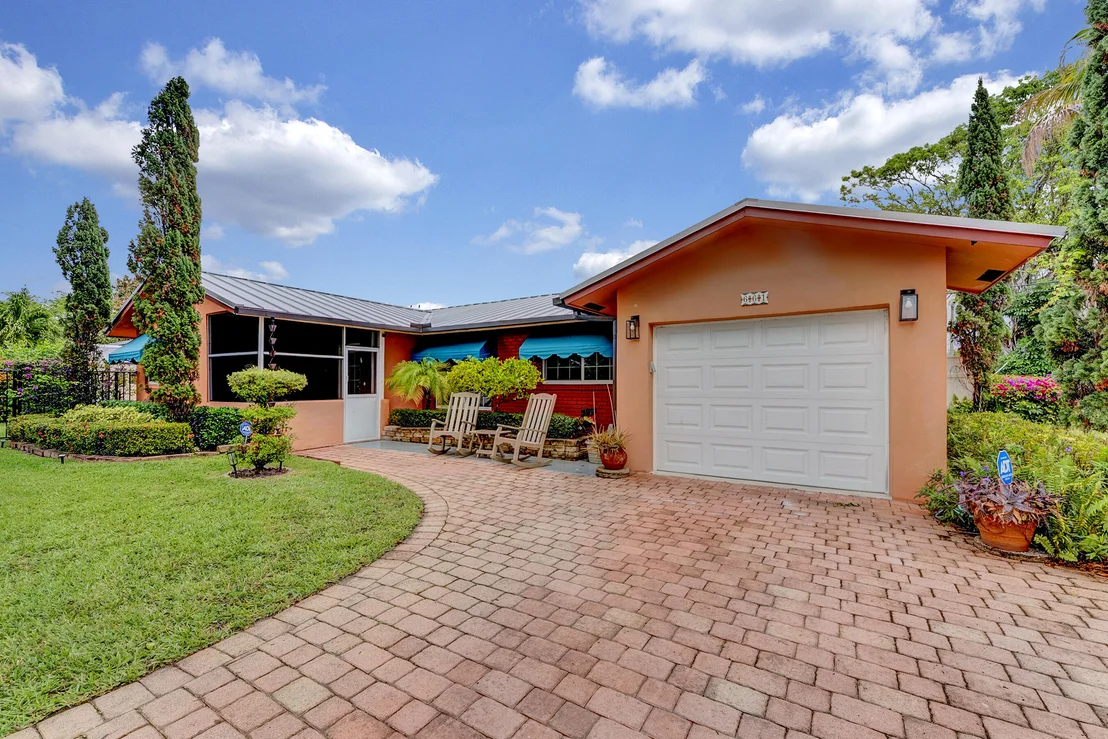 Photo of 661 Eagle Circle