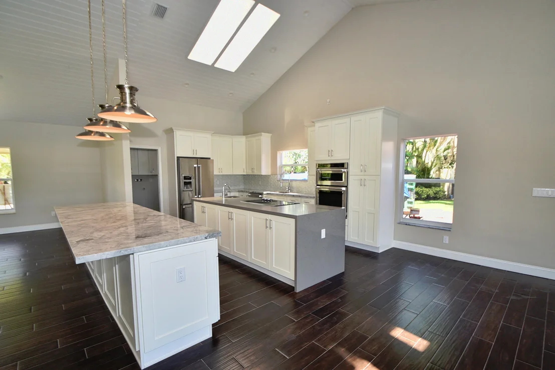 Photo of 3835 Live Oak Boulevard