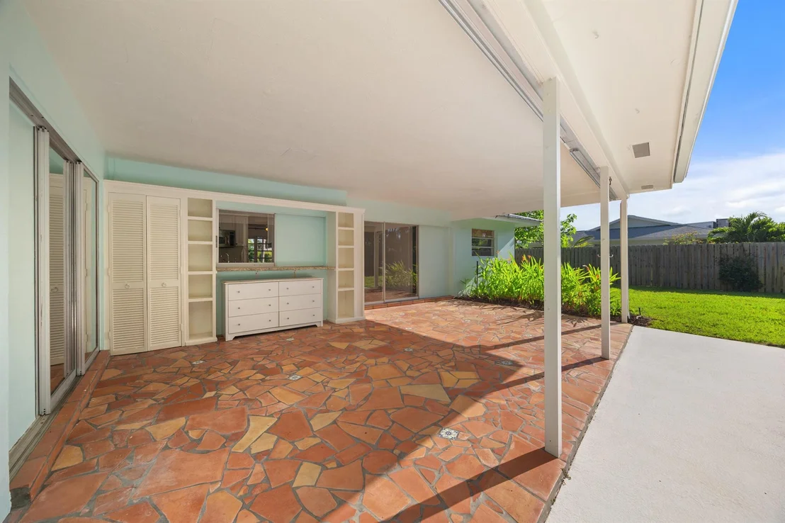 Photo of 8 Palmetto Way