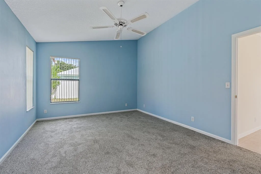 Photo of 6249 Robinson Street