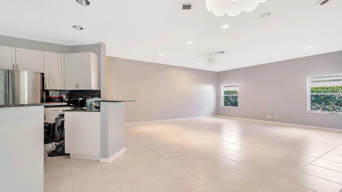 Photo of 11272 Edgewater Circle