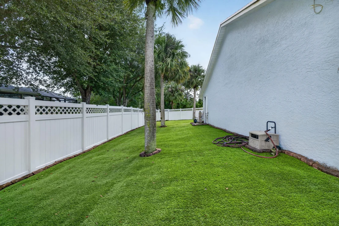 Photo of 1784 SW GREGOR Way