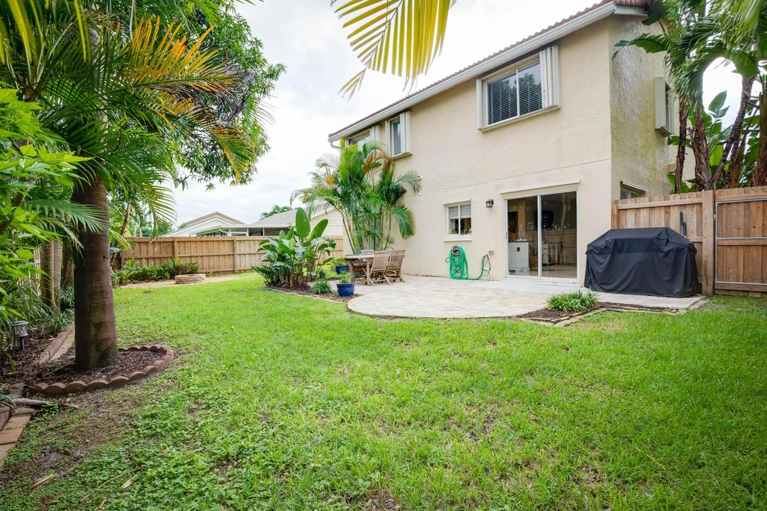 Photo of 9840 Holly Hill Drive