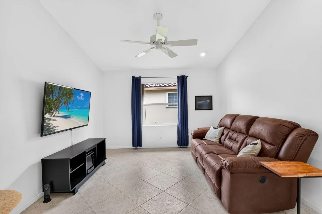 Photo of 7285 Haviland Circle