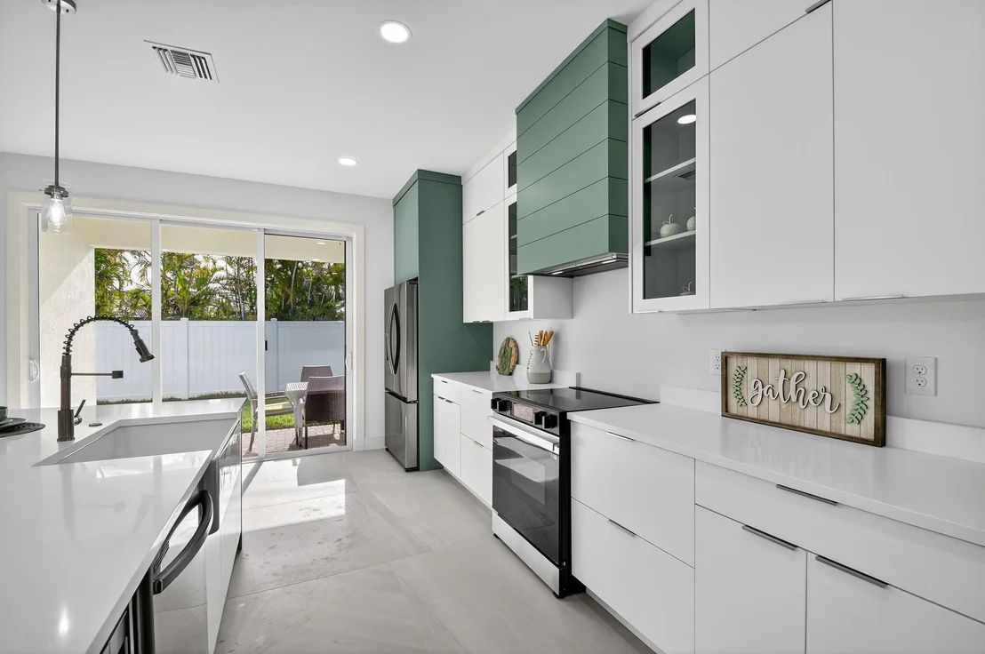Photo of 601 N Loxahatchee Drive