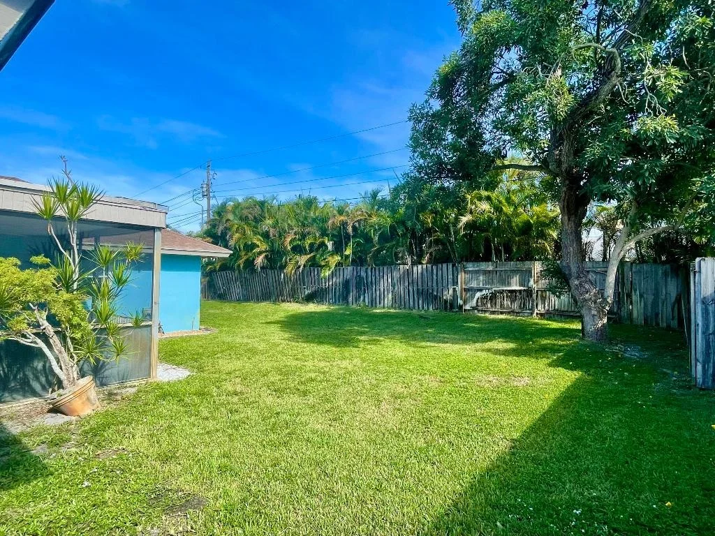 Photo of 4199 Robert Street
