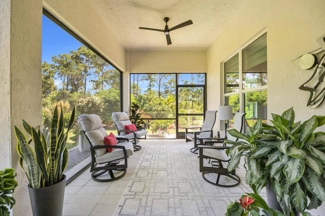 Photo of 718 SW Riverwatch Place