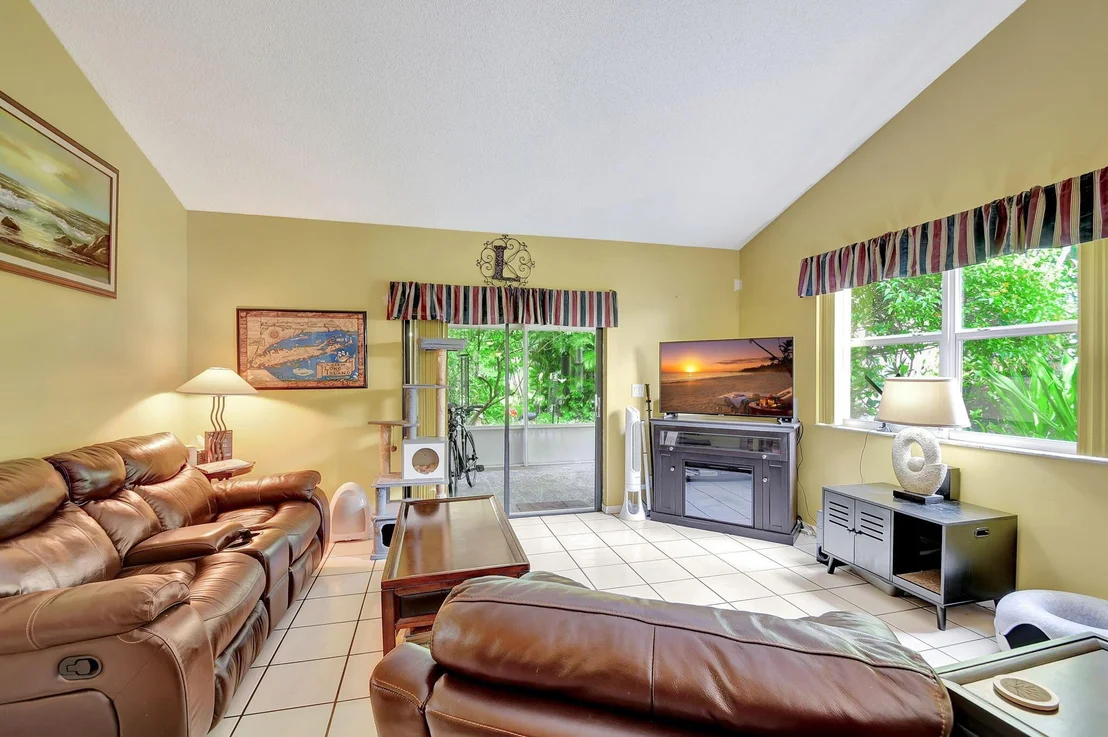Photo of 123 Buttonwood Circle