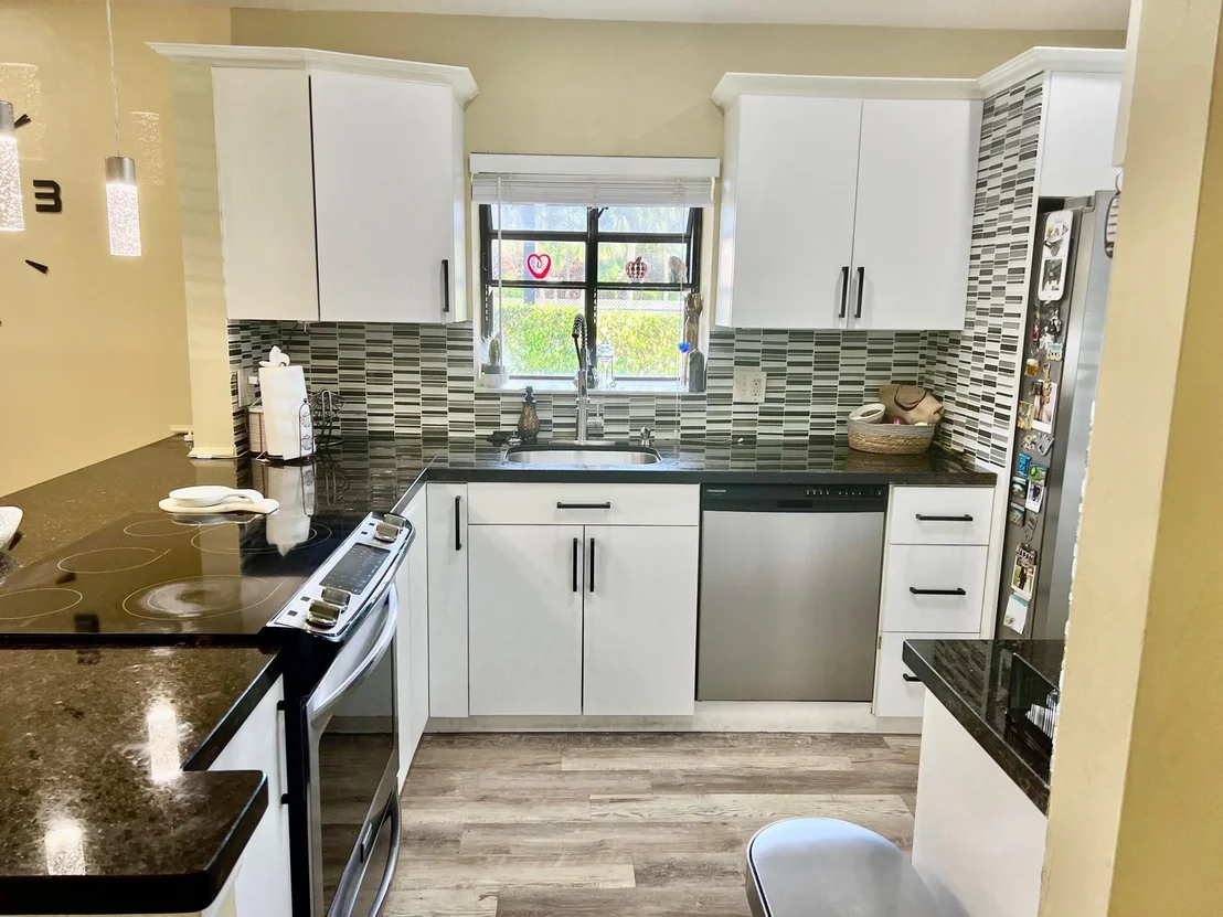 Photo of Unit 8053 at 8053 Springtree Road