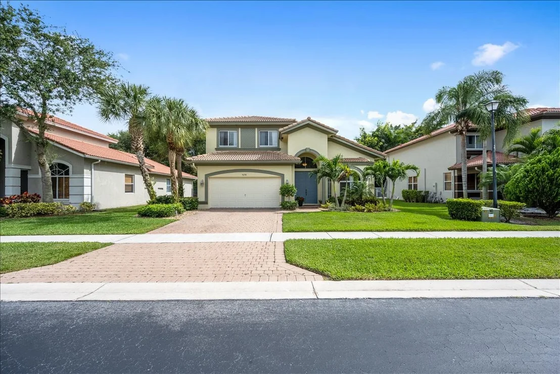 Photo of 9238 Silver Glen Way