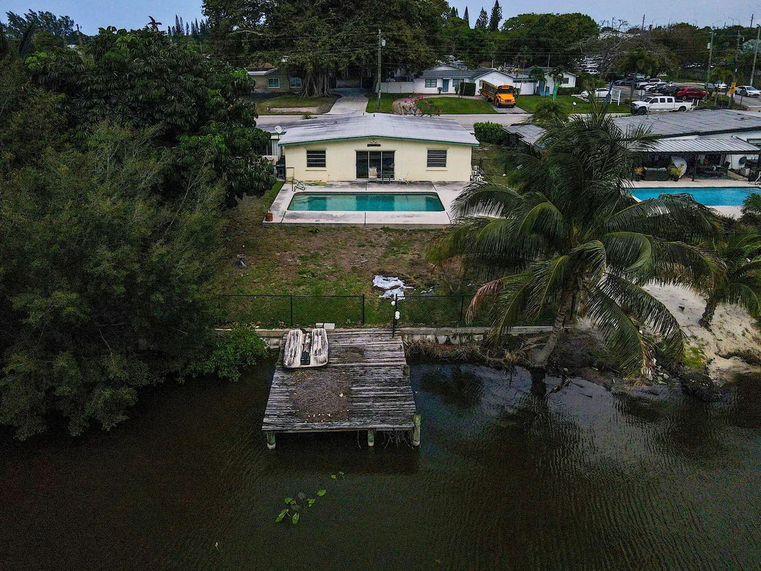 Photo of 1817 High Ridge Road