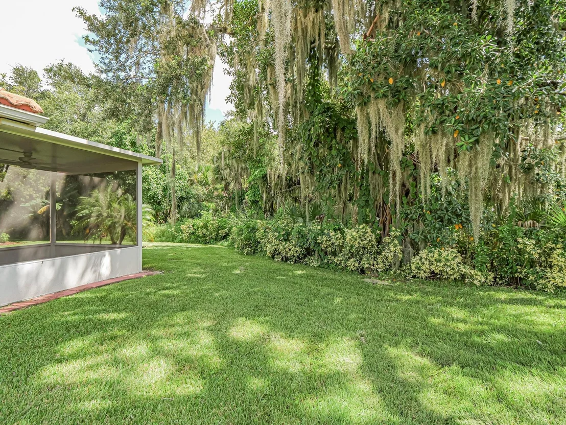 Photo of 6215 Thames Place