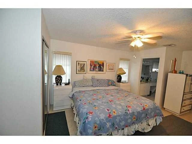 Photo of 6083 Waldwick Circle