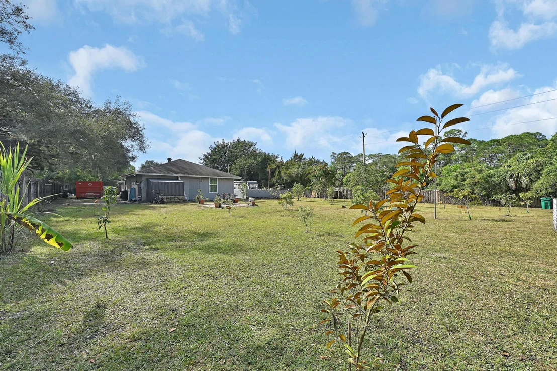Photo of 2404 Dade Road