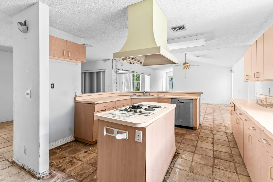 Photo of 8885 Spring Valley Drive