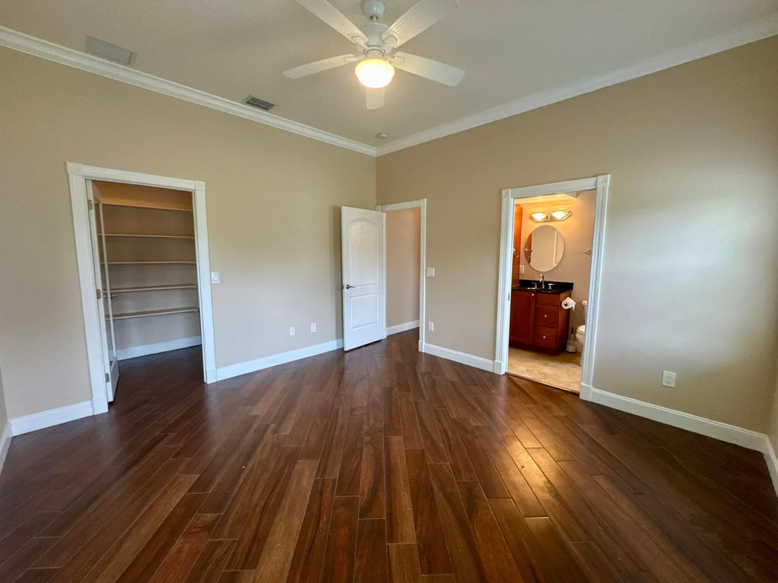 Photo of 14717 11th Terrace