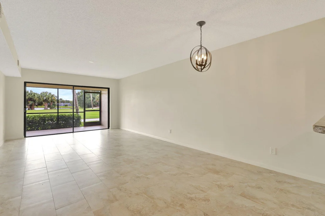 Photo of Unit C at 801 Pinecrest Circle