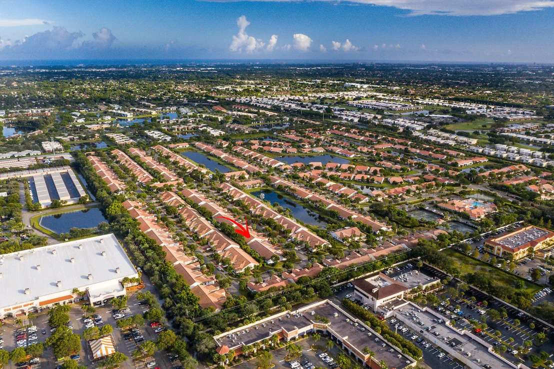 Photo of 6253 Heliconia Road