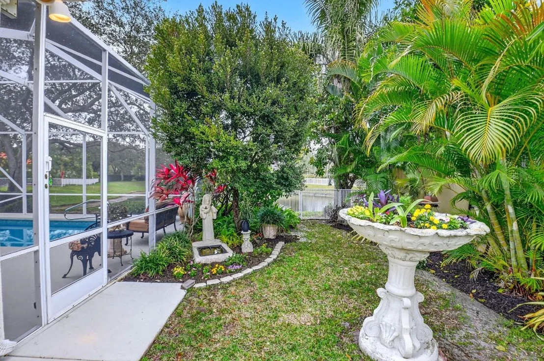 Photo of 4979 Garden Drive