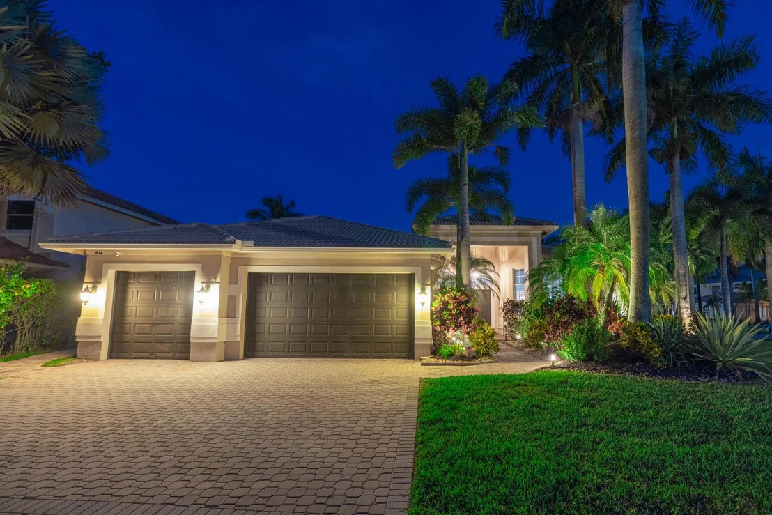 Photo of 920 Tradewinds Bend