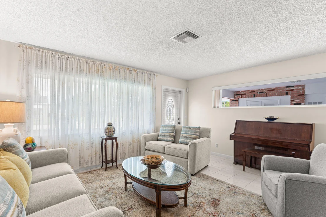 Photo of 245 Greenbriar Drive