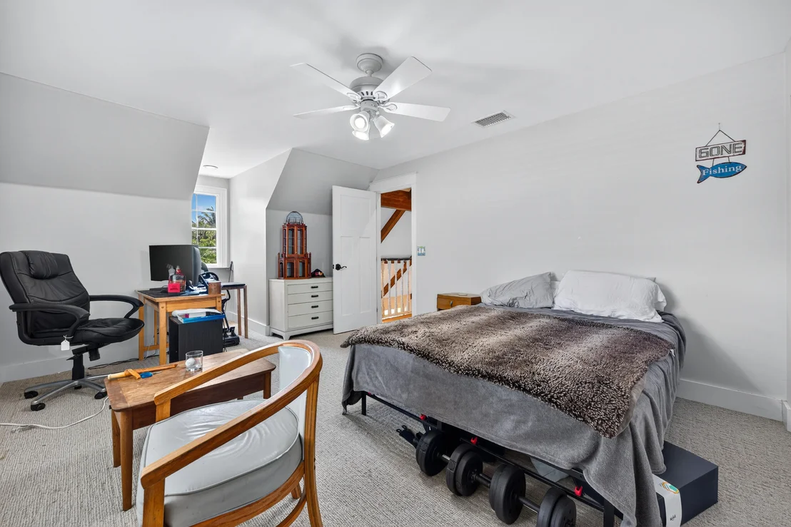 Photo of 18360 SE Lakeside Drive