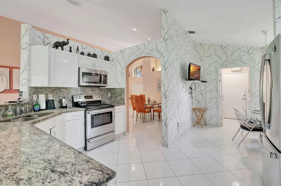 Photo of 6851 Grenelefe Road