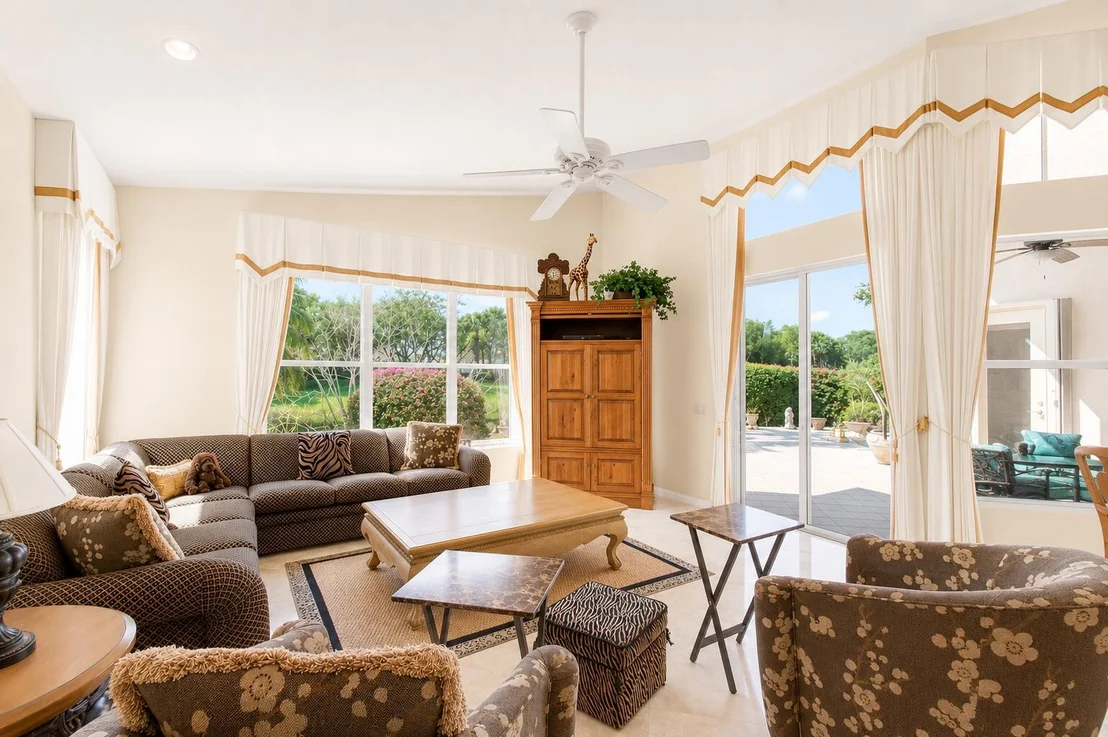 Photo of 6850 Fiji Circle