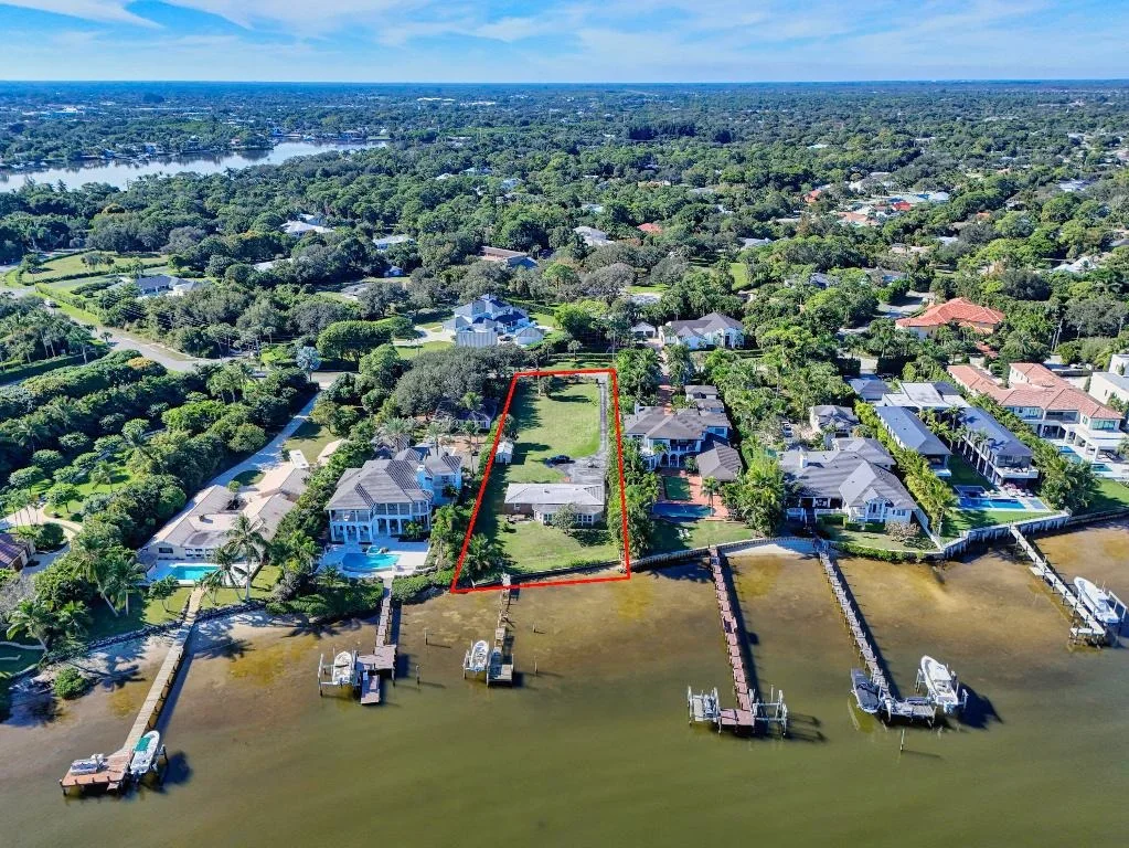 Photo of 5297 Pennock Point Road