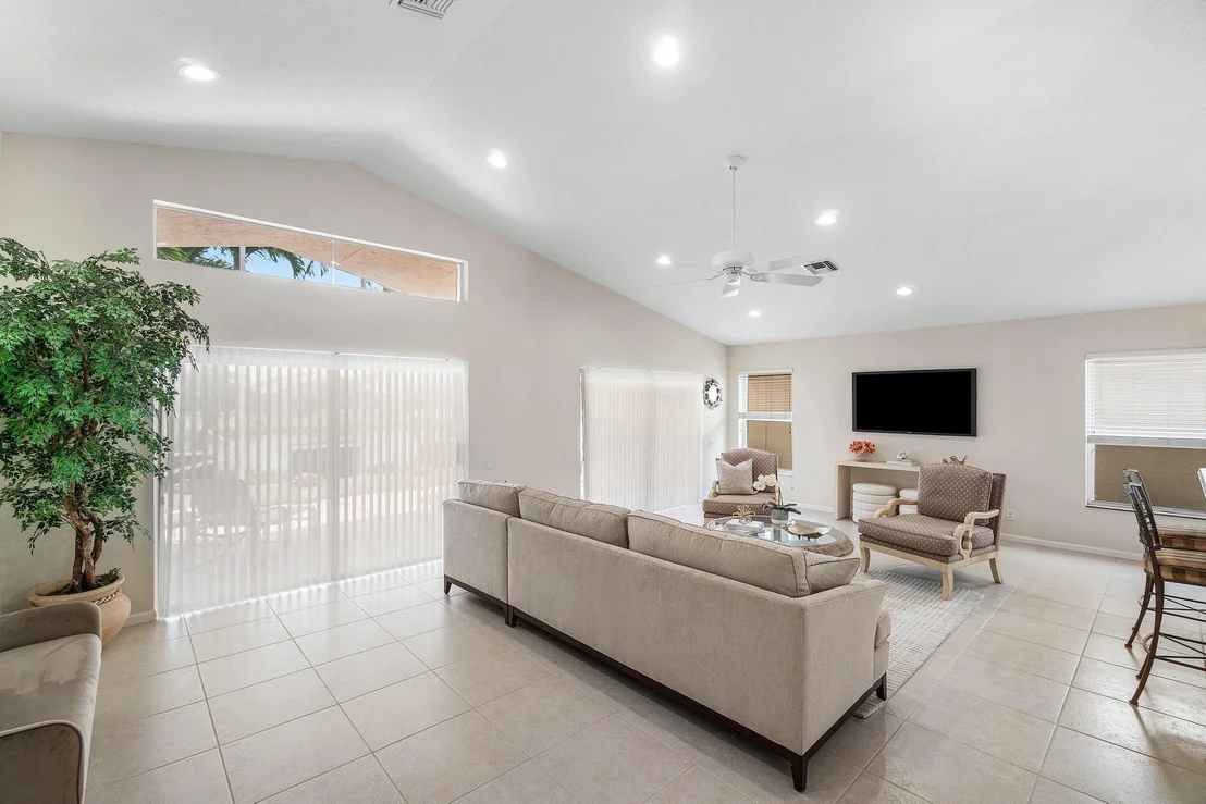 Photo of 6600 Sherbrook Drive