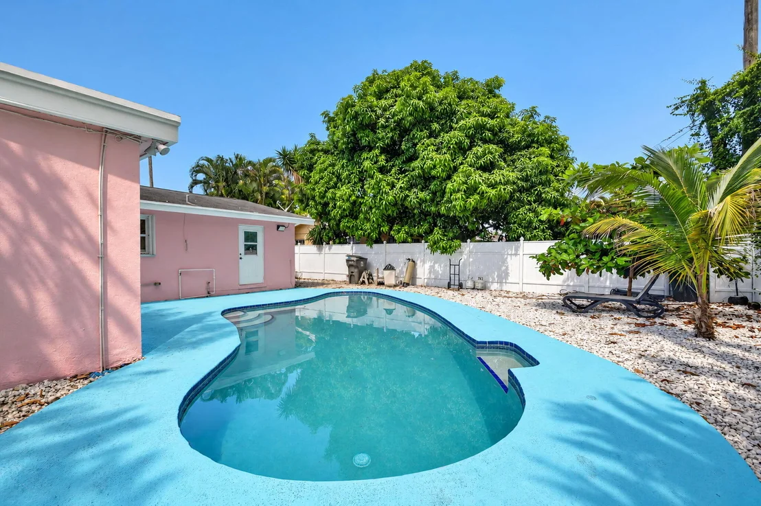 Photo of 1186 DREXEL Road